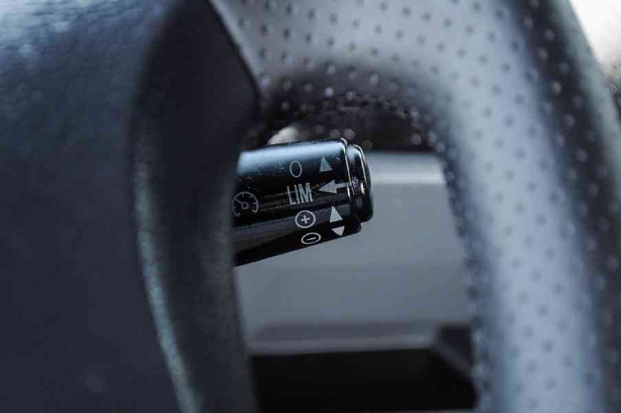 MERCEDES ATEGO 1222 HÁKOVÝ NOSIČ KONTEJNERŮ EURO5 - foto 53