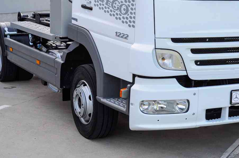 MERCEDES ATEGO 1222 HÁKOVÝ NOSIČ KONTEJNERŮ EURO5 - foto 37