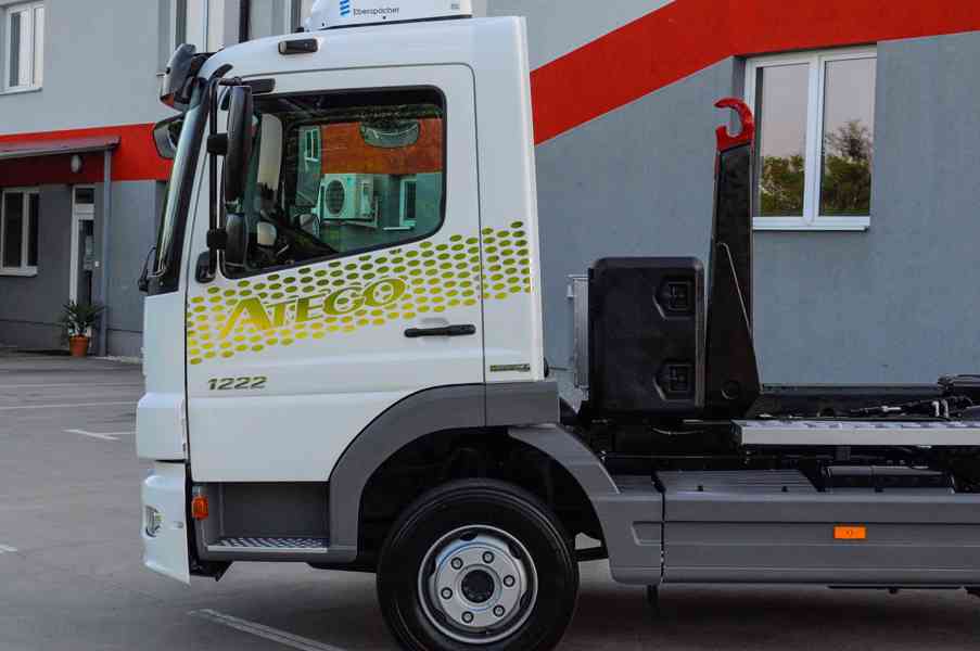 MERCEDES ATEGO 1222 HÁKOVÝ NOSIČ KONTEJNERŮ EURO5 - foto 74