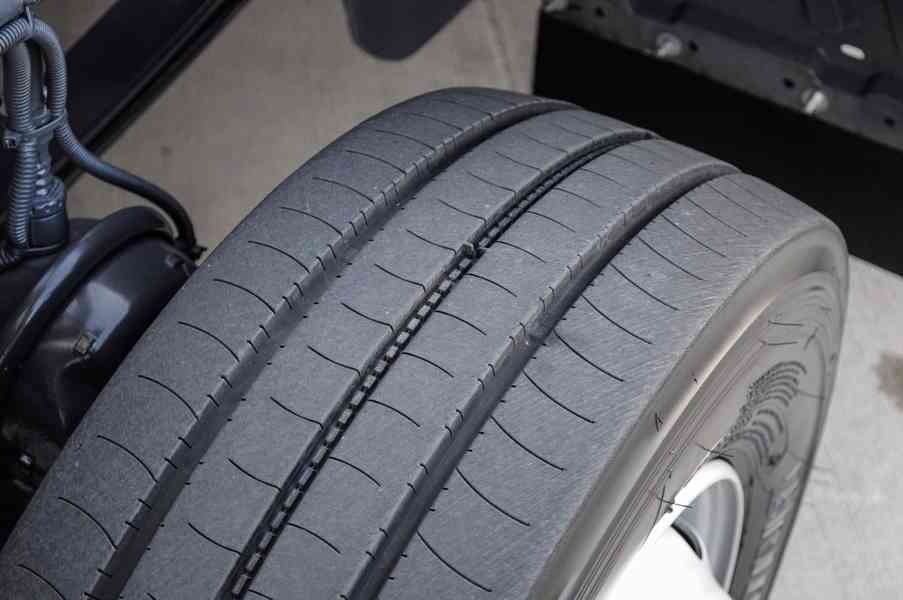 MERCEDES ATEGO 1222 HÁKOVÝ NOSIČ KONTEJNERŮ EURO5 - foto 67