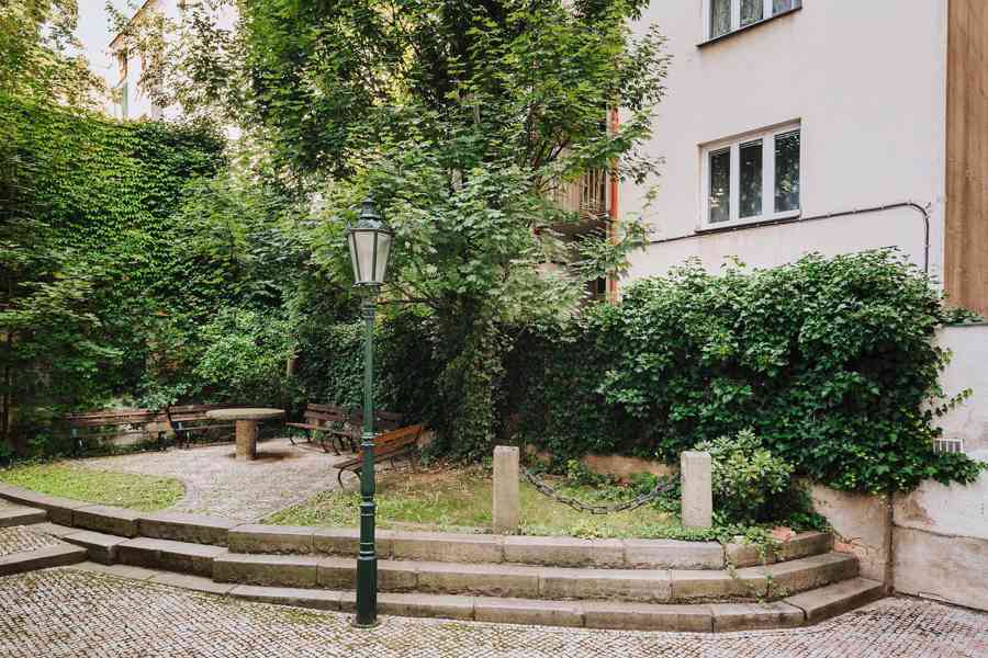 Nájem nebytového prostoru 45 m2, 1.patro, Hollarovo náměstí, - foto 4