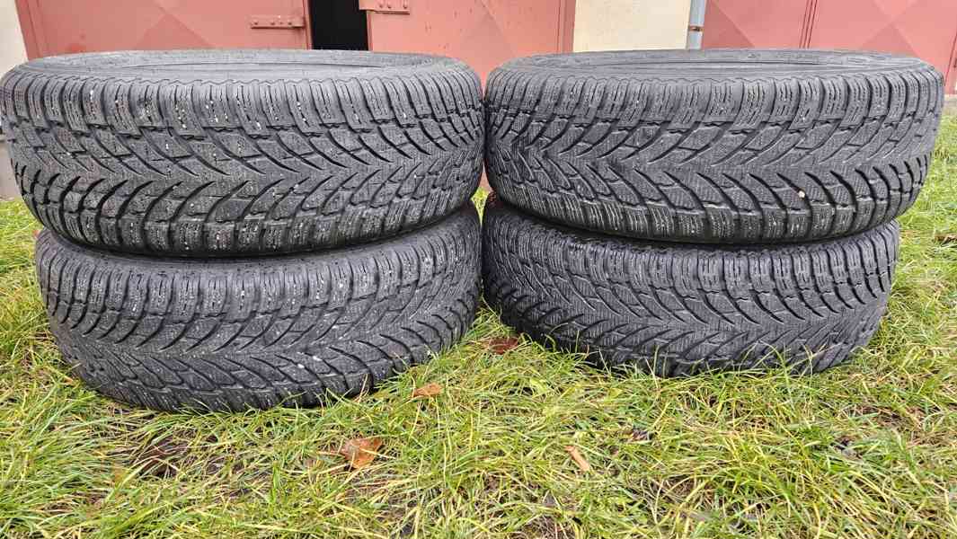 Nokian Tyres WR SUV 4 215/65R17 103H XL zimní pneumatiky - foto 7