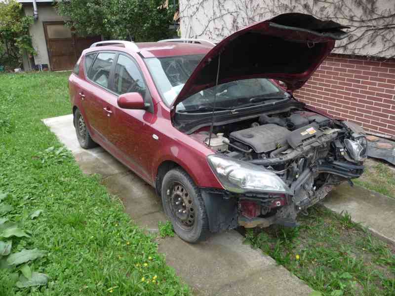 Kia Ceed 1.6 CRDi 85kW, r.v. 2010. Bourané ,PRODEJ - foto 3