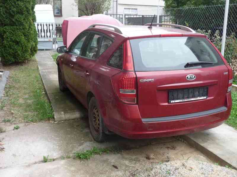 Kia Ceed 1.6 CRDi 85kW, r.v. 2010. Bourané ,PRODEJ - foto 6