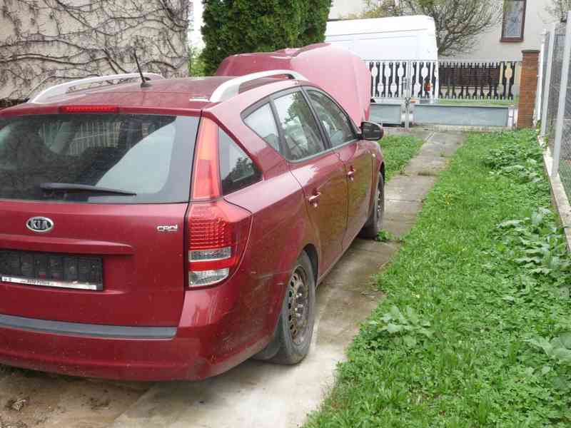 Kia Ceed 1.6 CRDi 85kW, r.v. 2010. Bourané ,PRODEJ - foto 7