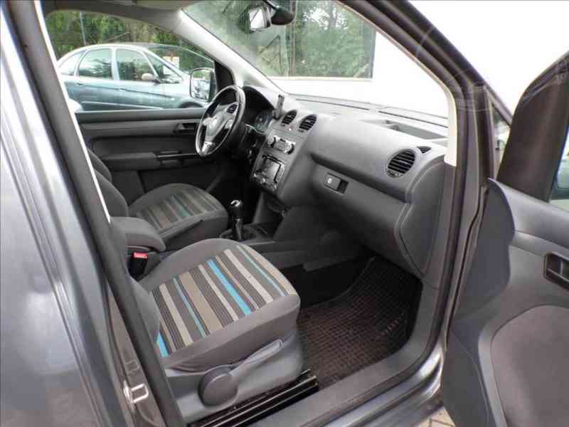 Volkswagen Caddy 1,6 TDI MAXI - foto 11