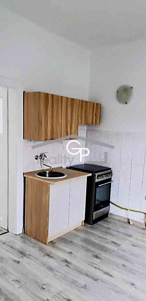 Pronájem bytu 1+1, ul. E. Beneše, Č. Budějovice - foto 3