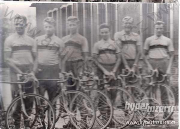 Pohlednice - reprezentační cyklistické mužstvo NDR - foto 1