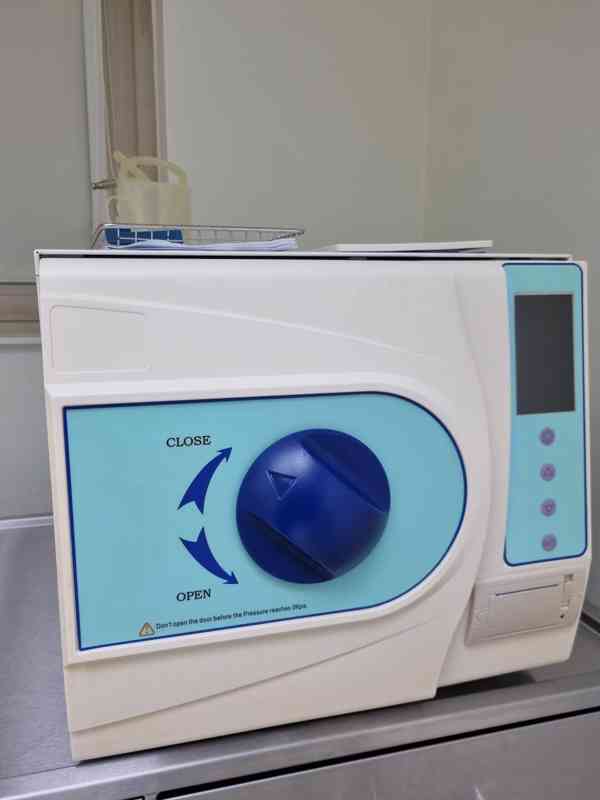 Položka číslo 12 – sterilizátor Autoclave Melag 255