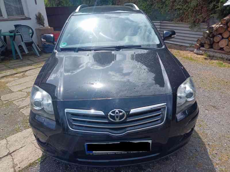 Toyota Avensis T25 2.2 D-4D 130Kw RV.2007 - NOVÁ STK - foto 9