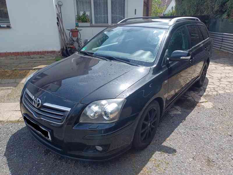 Toyota Avensis T25 2.2 D-4D 130Kw RV.2007 - NOVÁ STK - foto 14