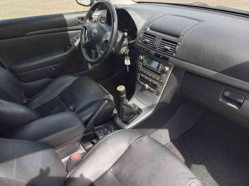 Toyota Avensis T25 2.2 D-4D 130Kw RV.2007 - NOVÁ STK - foto 4