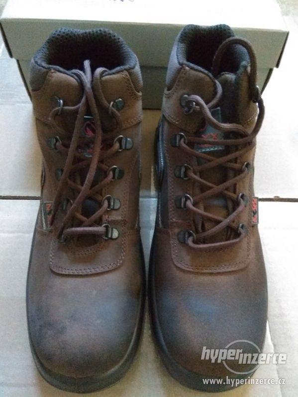 Nové pánské kožené pracovní boty Prabos č. 43 (9) - foto 3