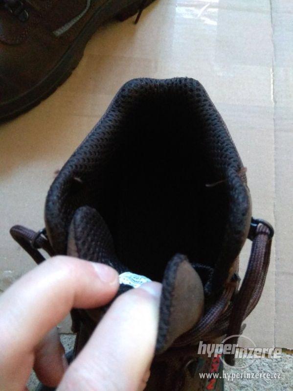 Nové pánské kožené pracovní boty Prabos č. 43 (9) - foto 11