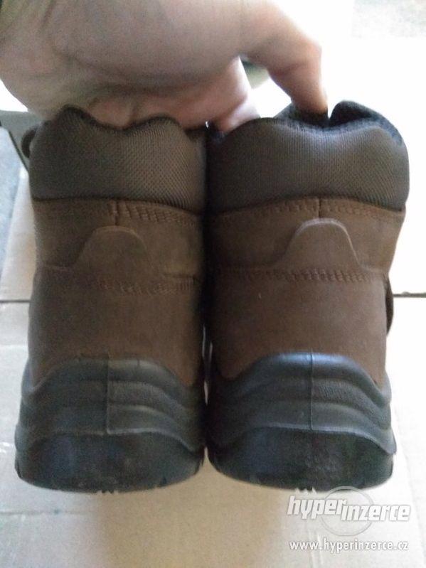 Nové pánské kožené pracovní boty Prabos č. 43 (9) - foto 16
