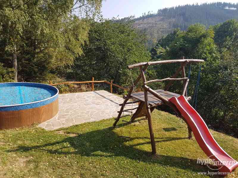 HORSKÝ KANADSKÝ SRUB s whirlpoolem a bazénem - foto 7