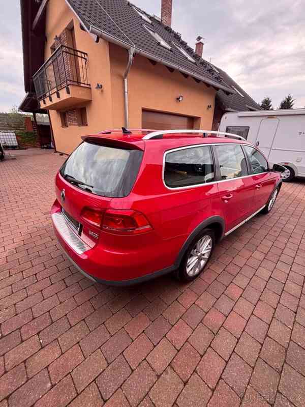 Volkswagen Passat 2,0 - foto 11