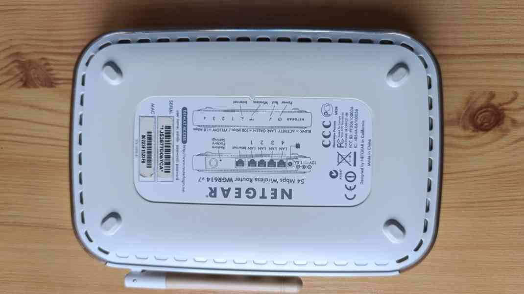 WiFi router Netgear WGR614 - foto 2