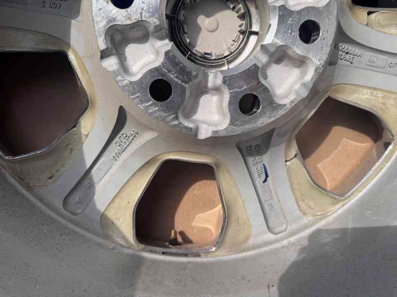 DODGE RAM KOLA 20x9,0J 19,05MM 6x139,7 - foto 6