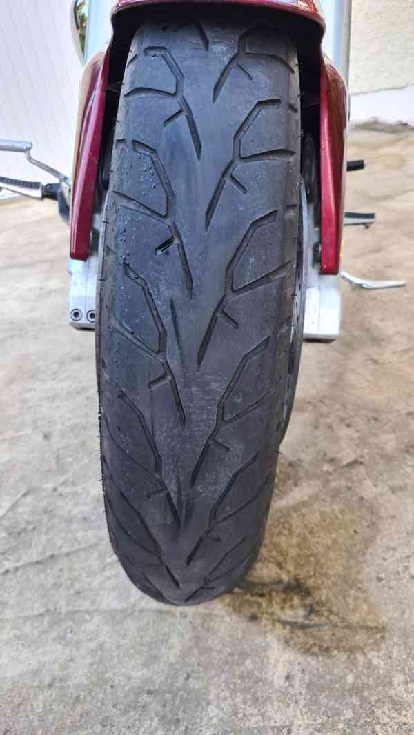 Suzuki Intruder M1800 R (verze Boulevard-US) - foto 13