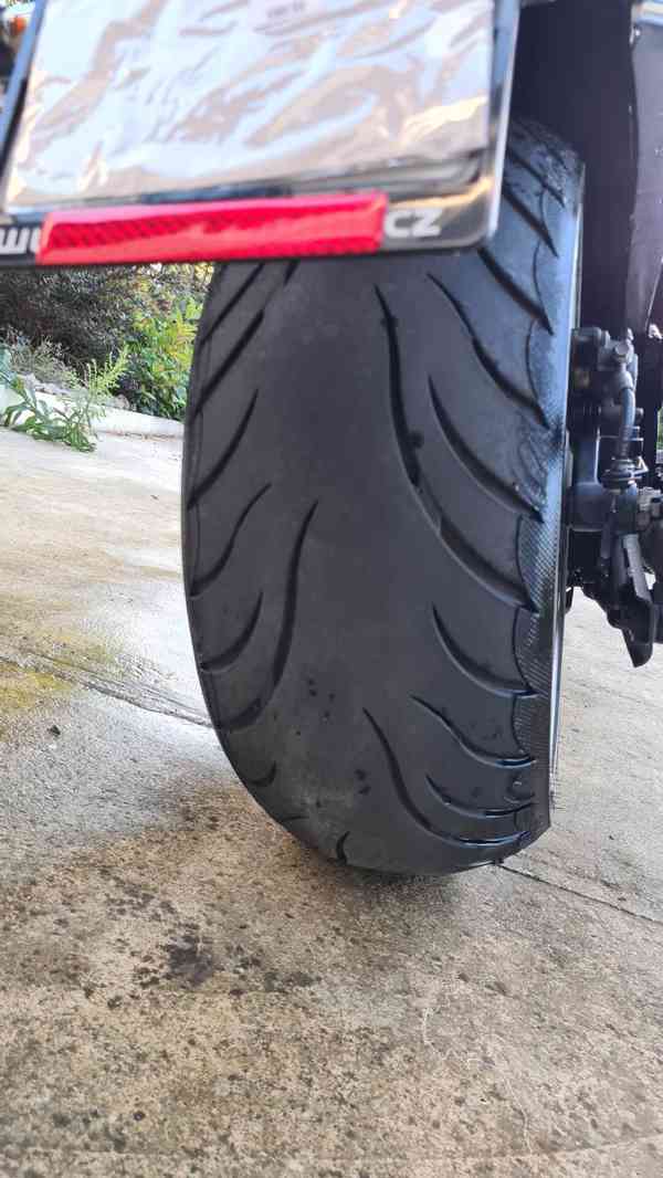 Suzuki Intruder M1800 R (verze Boulevard-US) - foto 12