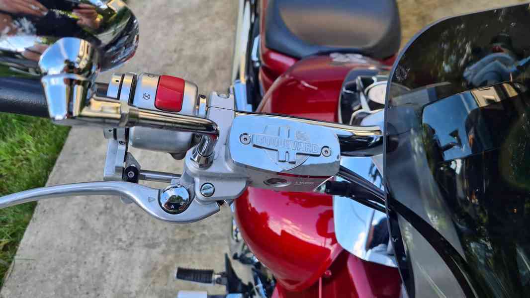 Suzuki Intruder M1800 R (verze Boulevard-US) - foto 4