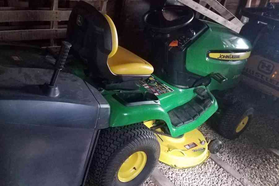 2013 JOHN DEERE X300R - foto 2