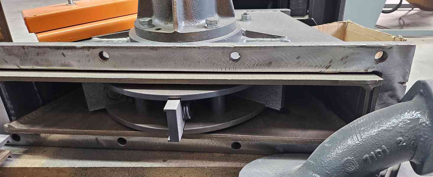 Metací turbína Cogeim - tryskač, tryskací pískovací. - foto 4