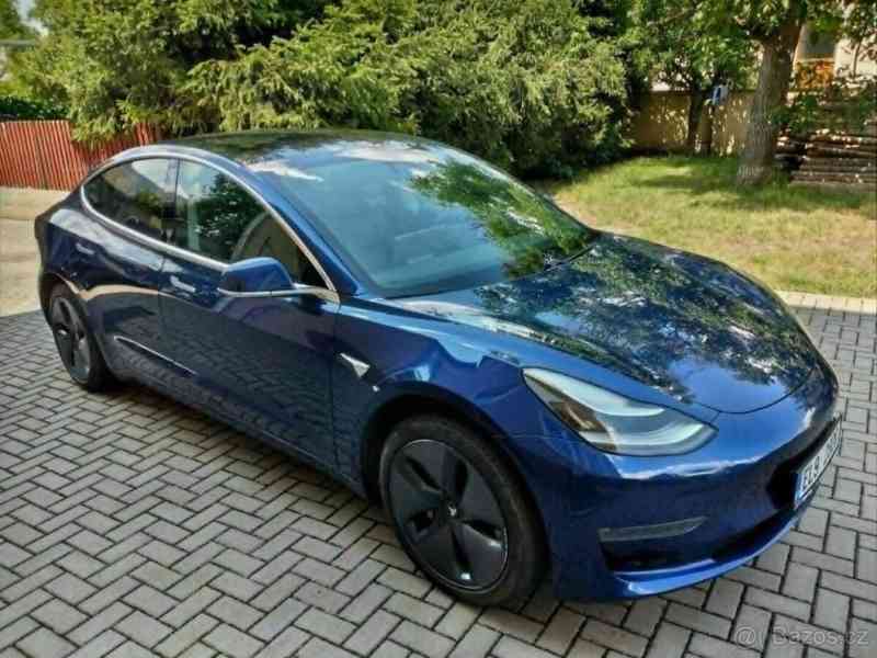 Tesla Model 3 - foto 2