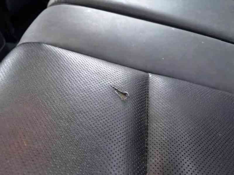 Isuzu D-Max 2,0d 4x4 Premium 120kw - foto 8