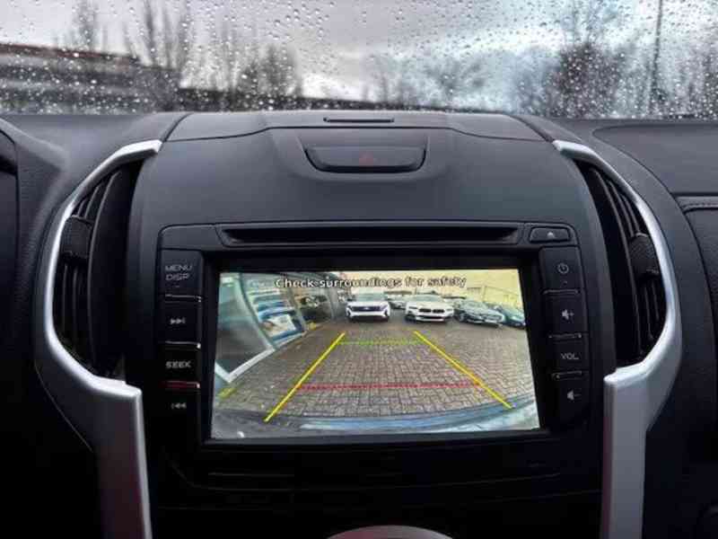 Isuzu D-Max 2,0d 4x4 Premium 120kw - foto 17