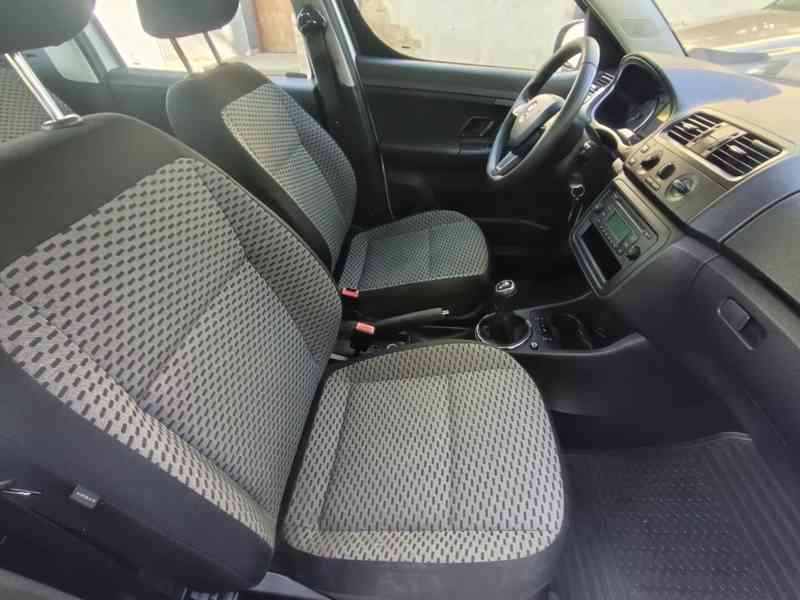 ŠKODA Roomster 1,4i 16V Ambition ČR - foto 17