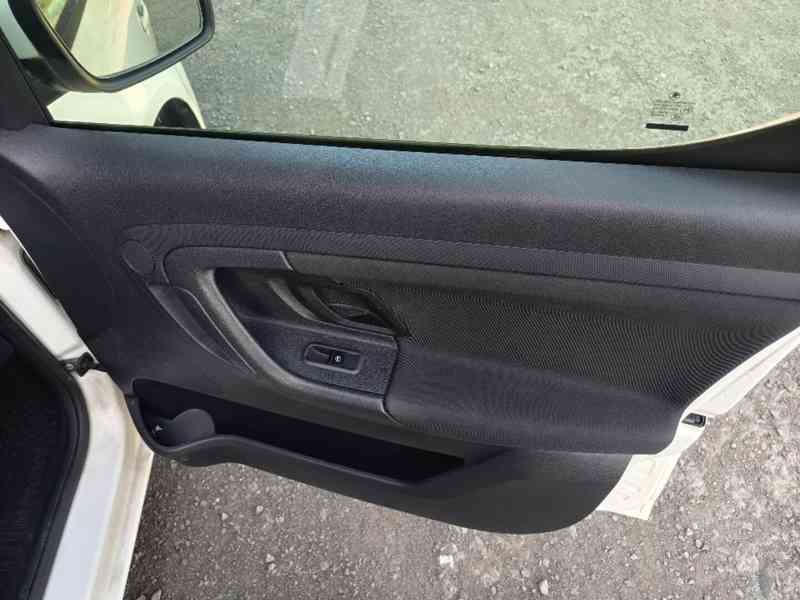 ŠKODA Roomster 1,4i 16V Ambition ČR - foto 14