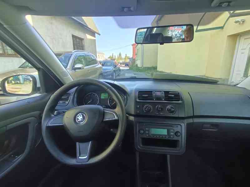 ŠKODA Roomster 1,4i 16V Ambition ČR - foto 19