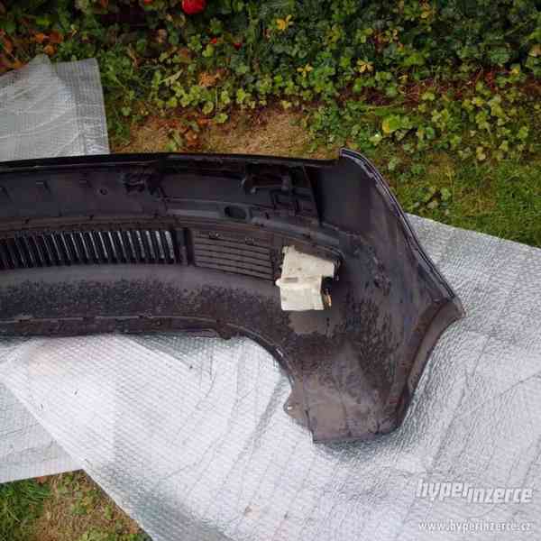 predni naraznik SKODA FABIA fabie I cerny 99-04 - foto 7