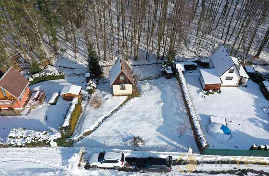 Prodej slunné zahrady s podsklepenou chatkou Stráž nad Nisou - foto 7