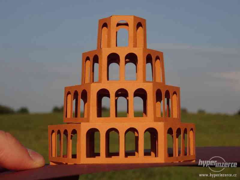 Dekorační 3D papírové rozkládací přání, stavba (S05) - foto 1