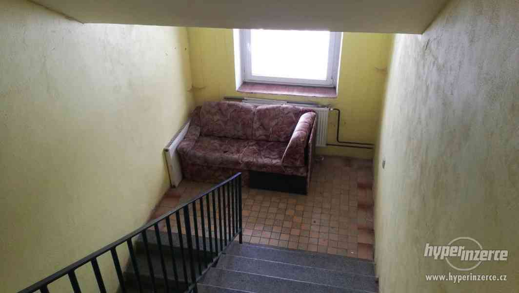 Ostrov u Lanškrouna, RD 345 m2, pozemek 2240 m2 - foto 8