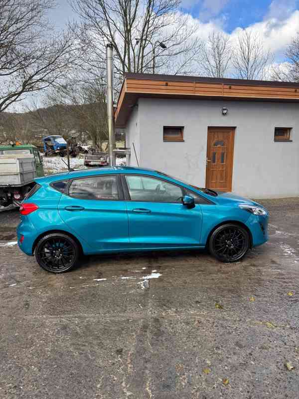 Ford Fiesta  - foto 5