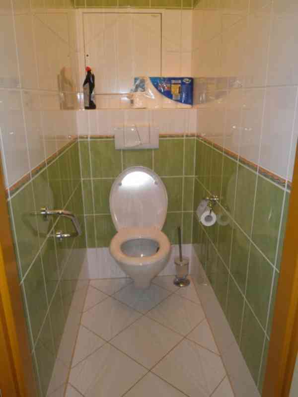 1 místo pro studentku v 2.lůž. pokoji v 3+1, centrum, balkon - foto 5