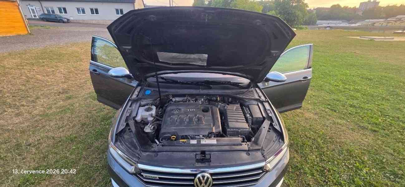 Volkswagen Passat 2,0   BiTDI SCR 4x4 DPF 7DSG - foto 12