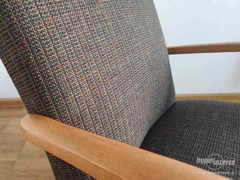Zrenovovaná stará křesla - foto 7