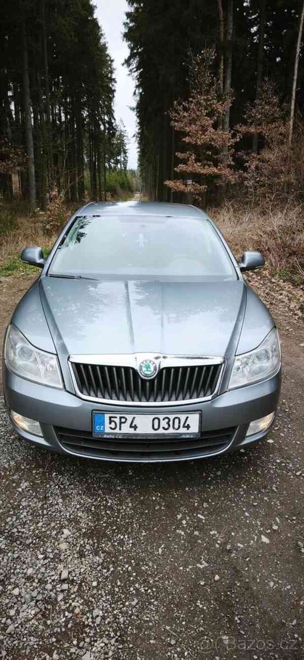 Škoda Octavia 1,4   TSI (90kw) stříbrné barvy - foto 1