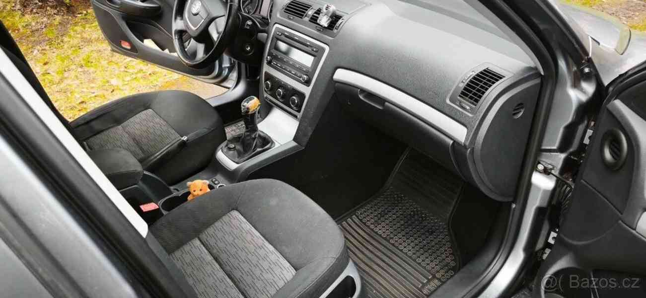 Škoda Octavia 1,4   TSI (90kw) stříbrné barvy - foto 4