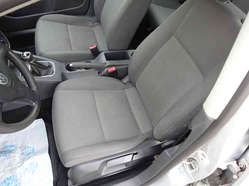 WV Golf 1.9 TDI Variant r.v.2008 (77 KW) - foto 11