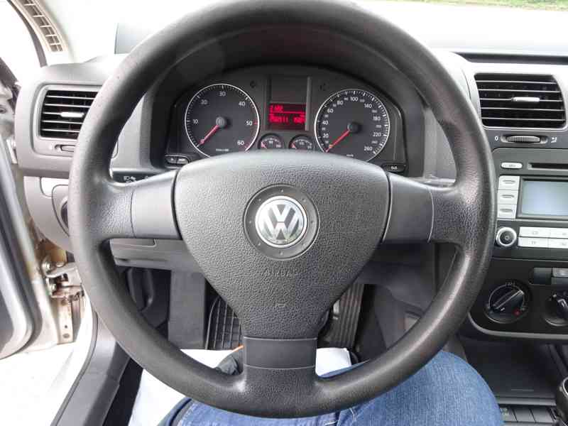 WV Golf 1.9 TDI Variant r.v.2008 (77 KW) - foto 10