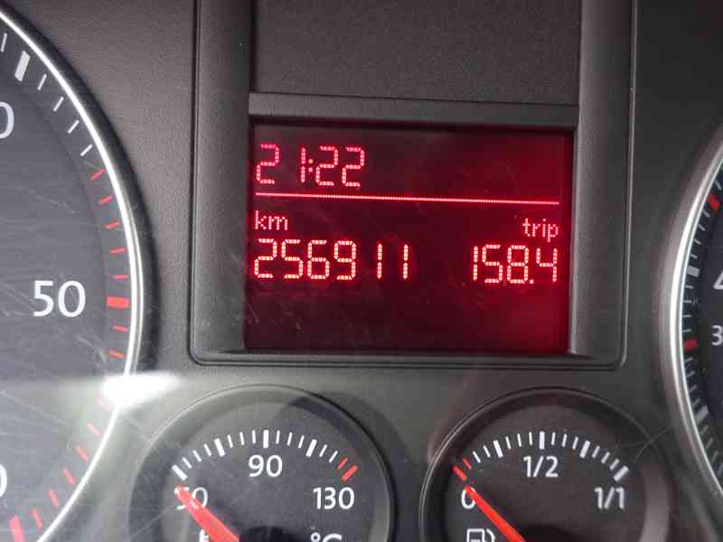 WV Golf 1.9 TDI Variant r.v.2008 (77 KW) - foto 7