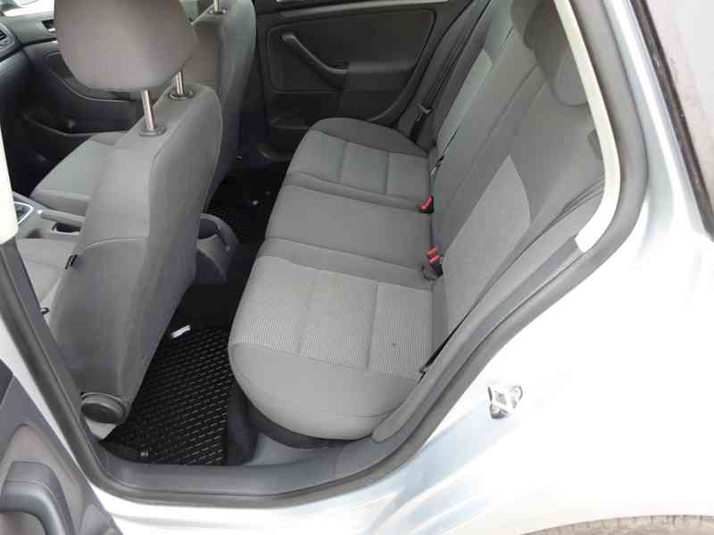 WV Golf 1.9 TDI Variant r.v.2008 (77 KW) - foto 12