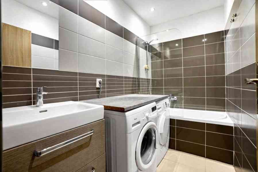 Dům se 3 byty po rekonstrukci ve městě Nejdek - foto 14