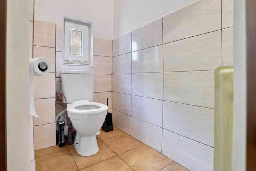 Dům se 3 byty po rekonstrukci ve městě Nejdek - foto 15